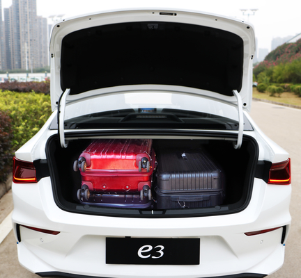 BYD e3 kompakt reine elektrische Limousine hat eine Reichweite von 410 km