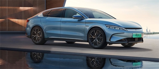 BYDs Flaggschiff rein elektrische Limousine, der Han EV, hat eine ultra lange Reichweite von 715 km Allradantrieb