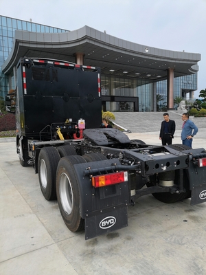 Heißer Verkauf 282 Kilowattstunden Strom, BYD 6x4 reiner elektrischer Traktor für den Dock